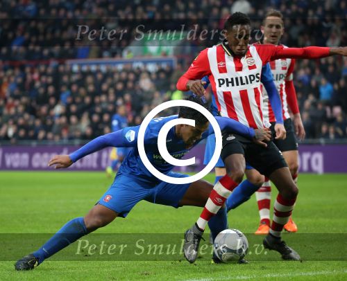 Eindhoven, 24 Januari 2016
Kompetitiewedstrijd PSV-FC Twente, eindstand 4-2
Eindhoven, 24 Januari 2016
Kompetitiewedstrijd PSV-FC Twente, eindstand 4-2
Joshua Brenet in duel met Tapia