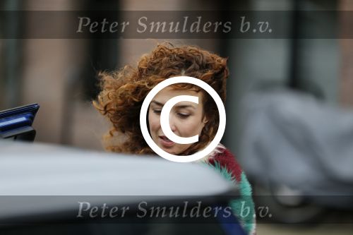 Amsterdam 6 februari 2016
Katja Schuurman en haar vriend Freek v Noortwijk hallen samen Sammie op bij haar vader Thijs Romer. Thijs woont net in een ander appartement.