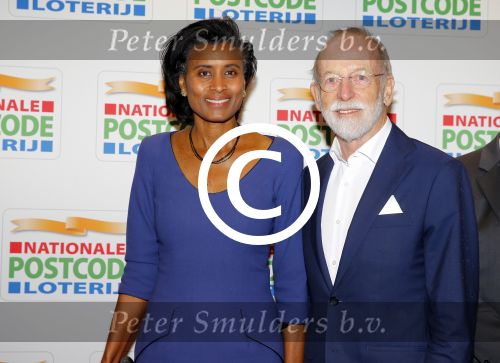 Amsterdam 26 januari 2016
Goed geld gala van de nationale postcode loterij in carre met als hoofdgast George Clooney. Laetitia Griffith met man