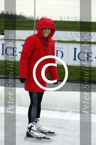 Biddinghuizen 31 januari 2016
Training voor de hollandse 100 op de schaatsbaan van Biddinghuizen. Aanwezig oa Prins Bernhard jr met kinderen Prinses Marilene Prins Maurits en Prinses Anna Prins Pieter Christiaan Prinses Emma Prinses Margriet Leontien Zijlaard v Moorsel met man Michael Zijlaard en dochter Indy Rosanna Kluivert met Patrick Nino Demy Shane en Justin Kluivert.