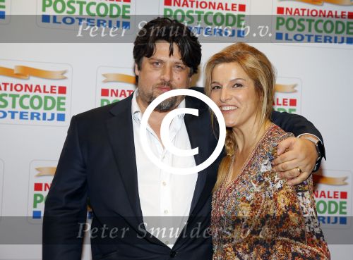 Amsterdam 26 januari 2016
Goed geld gala van de nationale postcode loterij in carre met als hoofdgast George Clooney. Lucille Werner met man