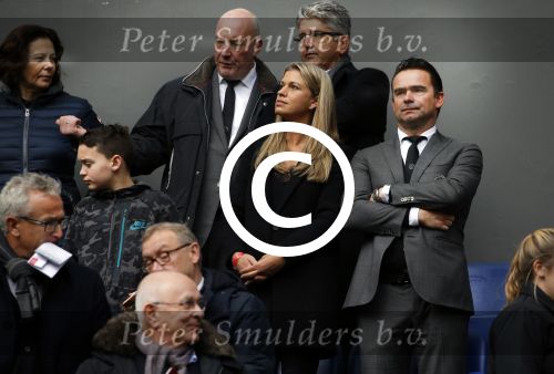 Amsterdam 7 februari 2016
Afscheid John Heitinga voor de wedstrijd AJAX-Feyenoord in de arena.
Zijn vrouw Charlotte Sophie en kinderen Jezebel en Lennox zijn ook aanwezig.
Marc Overmars met zijn vrouw Chantal v Woensel