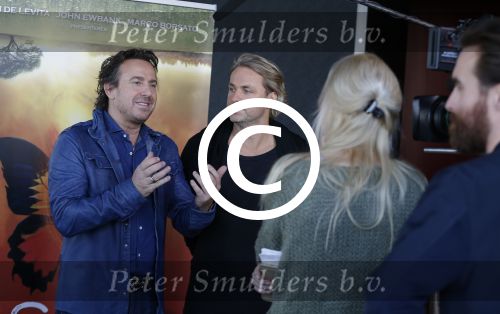 Amsterdam 25 januari 2016
Presentatie cast SKY . Musical van John Ewbank Marco Borsato en Robin de Levita .
oa Matteo v d Grijn Joel de Tombe en Lisse Knapen.
