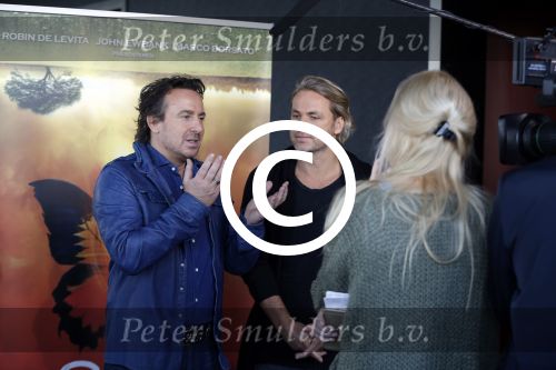 Amsterdam 25 januari 2016
Presentatie cast SKY . Musical van John Ewbank Marco Borsato en Robin de Levita .
oa Matteo v d Grijn Joel de Tombe en Lisse Knapen.