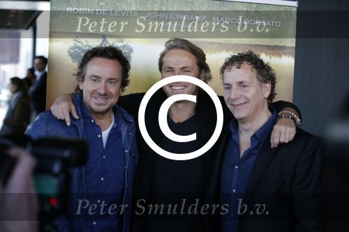 Amsterdam 25 januari 2016
Presentatie cast SKY . Musical van John Ewbank Marco Borsato en Robin de Levita .
oa Matteo v d Grijn Joel de Tombe en Lisse Knapen.