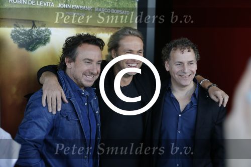 Amsterdam 25 januari 2016
Presentatie cast SKY . Musical van John Ewbank Marco Borsato en Robin de Levita .
oa Matteo v d Grijn Joel de Tombe en Lisse Knapen.
