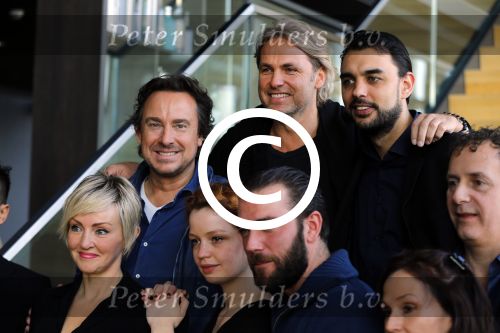 Amsterdam 25 januari 2016
Presentatie cast SKY . Musical van John Ewbank Marco Borsato en Robin de Levita .
oa Matteo v d Grijn Joel de Tombe en Lisse Knapen.