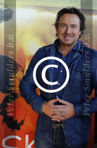 Amsterdam 25 januari 2016
Presentatie cast SKY . Musical van John Ewbank Marco Borsato en Robin de Levita .
oa Matteo v d Grijn Joel de Tombe en Lisse Knapen.