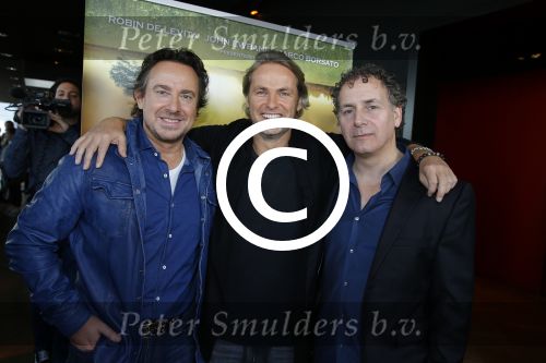 Amsterdam 25 januari 2016
Presentatie cast SKY . Musical van John Ewbank Marco Borsato en Robin de Levita .
oa Matteo v d Grijn Joel de Tombe en Lisse Knapen.