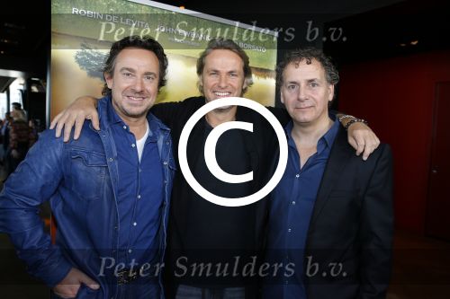 Amsterdam 25 januari 2016
Presentatie cast SKY . Musical van John Ewbank Marco Borsato en Robin de Levita .
oa Matteo v d Grijn Joel de Tombe en Lisse Knapen.