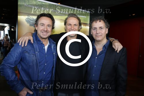 Amsterdam 25 januari 2016
Presentatie cast SKY . Musical van John Ewbank Marco Borsato en Robin de Levita .
oa Matteo v d Grijn Joel de Tombe en Lisse Knapen.
