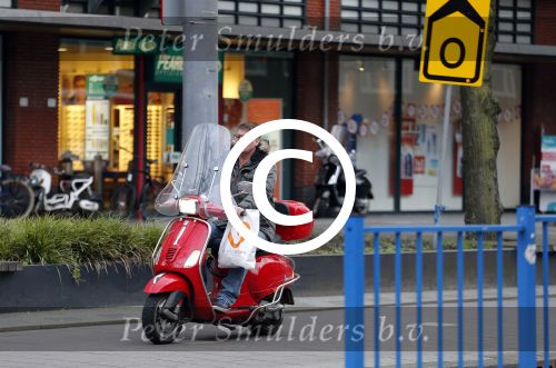 Amsterdam 3 februari 2016 
Martijn Krabbe op zijn vespa scooter