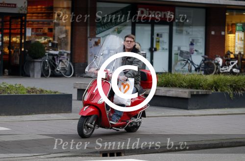 Amsterdam 3 februari 2016 
Martijn Krabbe op zijn vespa scooter