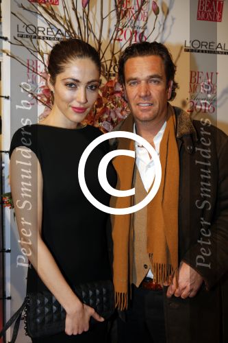 Amsterdam 18 januari 2016
Uitreiking Beau monde awards in het Amstel Hotel.
Nadia Palesa met een kennis
