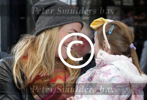 Amsterdam 17 januari 2016
Premiere Woezel en Pip in Tuschinski. Nicolette Kluijver met dochter