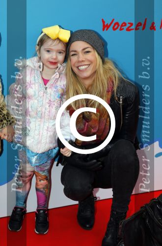 Amsterdam 17 januari 2016
Premiere Woezel en Pip in Tuschinski. Nicolette Kluijver met dochter