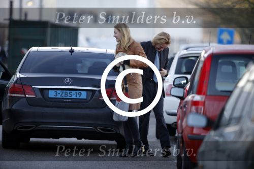 Amsterdam 22 januari 2016 
Noortje Herlaar vertrekt met een taxi bij haar woonboot.