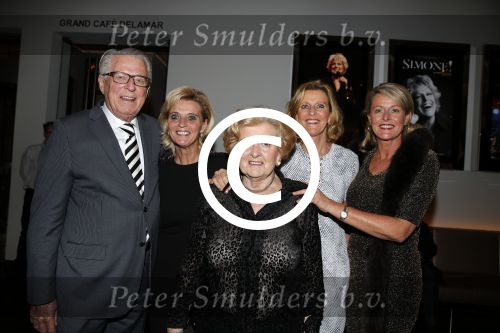 Amsterdam 3 februari 2016
Premiere Simone Kleinsma in het nieuwe de la mar theater.
Familie Albert Verlinde moeder zus etc
