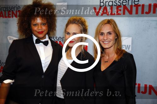 Amsterdam, 26 Januari 2016 Premiere Valentijn
Patricia Klaver en Kimberly Klaver