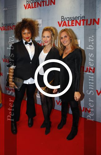 Amsterdam, 26 Januari 2016 Premiere Valentijn
Patricia Klaver en Kimberly Klaver