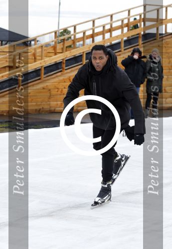 Biddinghuizen 31 januari 2016
Training voor de hollandse 100 op de schaatsbaan van Biddinghuizen. Aanwezig oa Prins Bernhard jr met kinderen Prinses Marilene Prins Maurits en Prinses Anna Prins Pieter Christiaan Prinses Emma Prinses Margriet Leontien Zijlaard v Moorsel met man Michael Zijlaard en dochter Indy Rosanna Kluivert met Patrick Nino Demy Shane en Justin Kluivert.