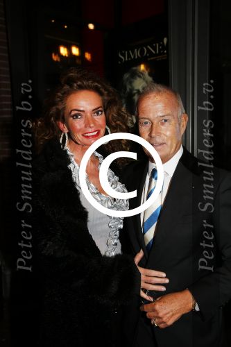 Amsterdam 3 februari 2016
Premiere Simone Kleinsma in het nieuwe de la mar theater.
Patty Wakker en partner Joan Thierry
