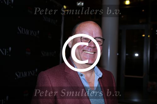 Amsterdam 3 februari 2016
Premiere Simone Kleinsma in het nieuwe de la mar theater.
Paul de Leeuw