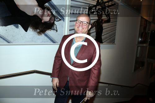 Amsterdam 3 februari 2016
Premiere Simone Kleinsma in het nieuwe de la mar theater.
Paul de Leeuw