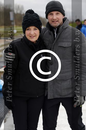 Biddinghuizen 31 januari 2016
Training voor de hollandse 100 op de schaatsbaan van Biddinghuizen. Aanwezig oa Prins Bernhard jr met kinderen Prinses Marilene Prins Maurits en Prinses Anna Prins Pieter Christiaan Prinses Emma Prinses Margriet Leontien Zijlaard v Moorsel met man Michael Zijlaard en dochter Indy Rosanna Kluivert met Patrick Nino Demy Shane en Justin Kluivert.