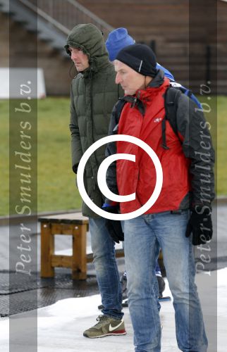 Biddinghuizen 31 januari 2016
Training voor de hollandse 100 op de schaatsbaan van Biddinghuizen. Aanwezig oa Prins Bernhard jr met kinderen Prinses Marilene Prins Maurits en Prinses Anna Prins Pieter Christiaan Prinses Emma Prinses Margriet Leontien Zijlaard v Moorsel met man Michael Zijlaard en dochter Indy Rosanna Kluivert met Patrick Nino Demy Shane en Justin Kluivert.