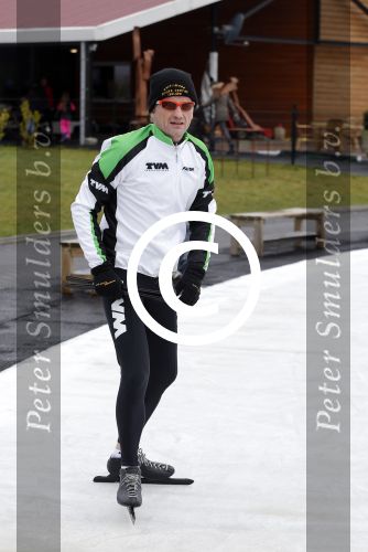 Biddinghuizen 31 januari 2016
Training voor de hollandse 100 op de schaatsbaan van Biddinghuizen. Aanwezig oa Prins Bernhard jr met kinderen Prinses Marilene Prins Maurits en Prinses Anna Prins Pieter Christiaan Prinses Emma Prinses Margriet Leontien Zijlaard v Moorsel met man Michael Zijlaard en dochter Indy Rosanna Kluivert met Patrick Nino Demy Shane en Justin Kluivert.