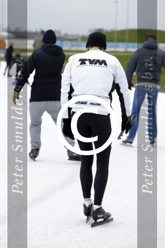 Biddinghuizen 31 januari 2016
Training voor de hollandse 100 op de schaatsbaan van Biddinghuizen. Aanwezig oa Prins Bernhard jr met kinderen Prinses Marilene Prins Maurits en Prinses Anna Prins Pieter Christiaan Prinses Emma Prinses Margriet Leontien Zijlaard v Moorsel met man Michael Zijlaard en dochter Indy Rosanna Kluivert met Patrick Nino Demy Shane en Justin Kluivert.