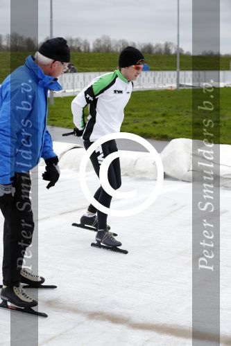 Biddinghuizen 31 januari 2016
Training voor de hollandse 100 op de schaatsbaan van Biddinghuizen. Aanwezig oa Prins Bernhard jr met kinderen Prinses Marilene Prins Maurits en Prinses Anna Prins Pieter Christiaan Prinses Emma Prinses Margriet Leontien Zijlaard v Moorsel met man Michael Zijlaard en dochter Indy Rosanna Kluivert met Patrick Nino Demy Shane en Justin Kluivert.