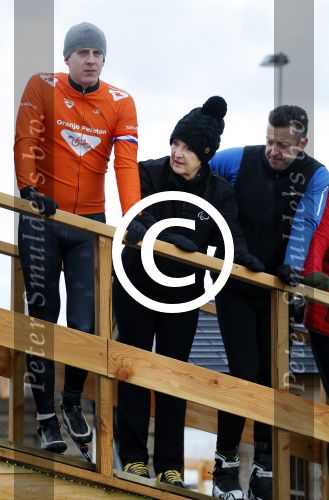 Biddinghuizen 31 januari 2016
Training voor de hollandse 100 op de schaatsbaan van Biddinghuizen. Aanwezig oa Prins Bernhard jr met kinderen Prinses Marilene Prins Maurits en Prinses Anna Prins Pieter Christiaan Prinses Emma Prinses Margriet Leontien Zijlaard v Moorsel met man Michael Zijlaard en dochter Indy Rosanna Kluivert met Patrick Nino Demy Shane en Justin Kluivert.