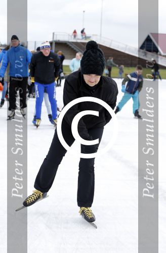 Biddinghuizen 31 januari 2016
Training voor de hollandse 100 op de schaatsbaan van Biddinghuizen. Aanwezig oa Prins Bernhard jr met kinderen Prinses Marilene Prins Maurits en Prinses Anna Prins Pieter Christiaan Prinses Emma Prinses Margriet Leontien Zijlaard v Moorsel met man Michael Zijlaard en dochter Indy Rosanna Kluivert met Patrick Nino Demy Shane en Justin Kluivert.