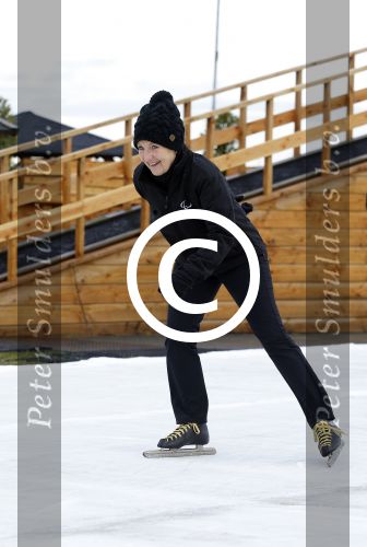 Biddinghuizen 31 januari 2016
Training voor de hollandse 100 op de schaatsbaan van Biddinghuizen. Aanwezig oa Prins Bernhard jr met kinderen Prinses Marilene Prins Maurits en Prinses Anna Prins Pieter Christiaan Prinses Emma Prinses Margriet Leontien Zijlaard v Moorsel met man Michael Zijlaard en dochter Indy Rosanna Kluivert met Patrick Nino Demy Shane en Justin Kluivert.