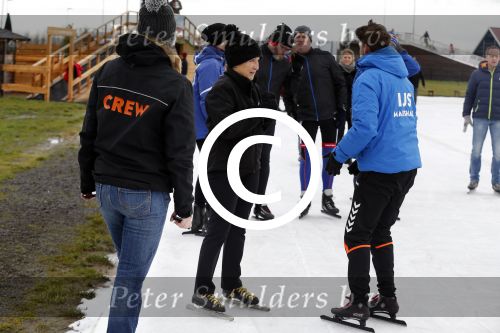 Biddinghuizen 31 januari 2016
Training voor de hollandse 100 op de schaatsbaan van Biddinghuizen. Aanwezig oa Prins Bernhard jr met kinderen Prinses Marilene Prins Maurits en Prinses Anna Prins Pieter Christiaan Prinses Emma Prinses Margriet Leontien Zijlaard v Moorsel met man Michael Zijlaard en dochter Indy Rosanna Kluivert met Patrick Nino Demy Shane en Justin Kluivert.
