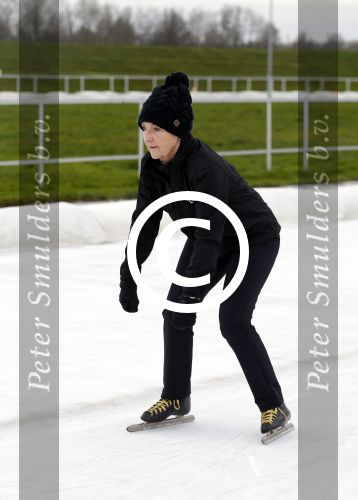 Biddinghuizen 31 januari 2016
Training voor de hollandse 100 op de schaatsbaan van Biddinghuizen. Aanwezig oa Prins Bernhard jr met kinderen Prinses Marilene Prins Maurits en Prinses Anna Prins Pieter Christiaan Prinses Emma Prinses Margriet Leontien Zijlaard v Moorsel met man Michael Zijlaard en dochter Indy Rosanna Kluivert met Patrick Nino Demy Shane en Justin Kluivert.