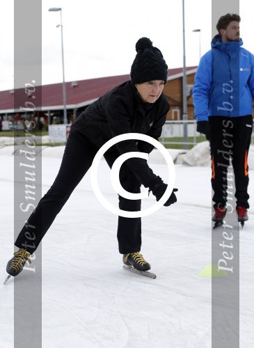 Biddinghuizen 31 januari 2016
Training voor de hollandse 100 op de schaatsbaan van Biddinghuizen. Aanwezig oa Prins Bernhard jr met kinderen Prinses Marilene Prins Maurits en Prinses Anna Prins Pieter Christiaan Prinses Emma Prinses Margriet Leontien Zijlaard v Moorsel met man Michael Zijlaard en dochter Indy Rosanna Kluivert met Patrick Nino Demy Shane en Justin Kluivert.