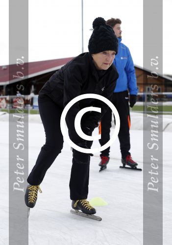 Biddinghuizen 31 januari 2016
Training voor de hollandse 100 op de schaatsbaan van Biddinghuizen. Aanwezig oa Prins Bernhard jr met kinderen Prinses Marilene Prins Maurits en Prinses Anna Prins Pieter Christiaan Prinses Emma Prinses Margriet Leontien Zijlaard v Moorsel met man Michael Zijlaard en dochter Indy Rosanna Kluivert met Patrick Nino Demy Shane en Justin Kluivert.