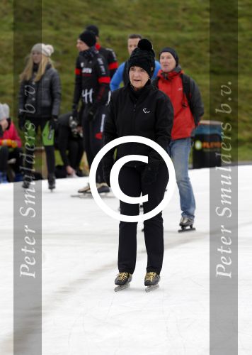 Biddinghuizen 31 januari 2016
Training voor de hollandse 100 op de schaatsbaan van Biddinghuizen. Aanwezig oa Prins Bernhard jr met kinderen Prinses Marilene Prins Maurits en Prinses Anna Prins Pieter Christiaan Prinses Emma Prinses Margriet Leontien Zijlaard v Moorsel met man Michael Zijlaard en dochter Indy Rosanna Kluivert met Patrick Nino Demy Shane en Justin Kluivert.