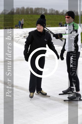Biddinghuizen 31 januari 2016
Training voor de hollandse 100 op de schaatsbaan van Biddinghuizen. Aanwezig oa Prins Bernhard jr met kinderen Prinses Marilene Prins Maurits en Prinses Anna Prins Pieter Christiaan Prinses Emma Prinses Margriet Leontien Zijlaard v Moorsel met man Michael Zijlaard en dochter Indy Rosanna Kluivert met Patrick Nino Demy Shane en Justin Kluivert.
