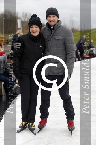 Biddinghuizen 31 januari 2016
Training voor de hollandse 100 op de schaatsbaan van Biddinghuizen. Aanwezig oa Prins Bernhard jr met kinderen Prinses Marilene Prins Maurits en Prinses Anna Prins Pieter Christiaan Prinses Emma Prinses Margriet Leontien Zijlaard v Moorsel met man Michael Zijlaard en dochter Indy Rosanna Kluivert met Patrick Nino Demy Shane en Justin Kluivert.
