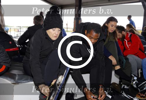 Biddinghuizen 31 januari 2016
Training voor de hollandse 100 op de schaatsbaan van Biddinghuizen. Aanwezig oa Prins Bernhard jr met kinderen Prinses Marilene Prins Maurits en Prinses Anna Prins Pieter Christiaan Prinses Emma Prinses Margriet Leontien Zijlaard v Moorsel met man Michael Zijlaard en dochter Indy Rosanna Kluivert met Patrick Nino Demy Shane en Justin Kluivert.