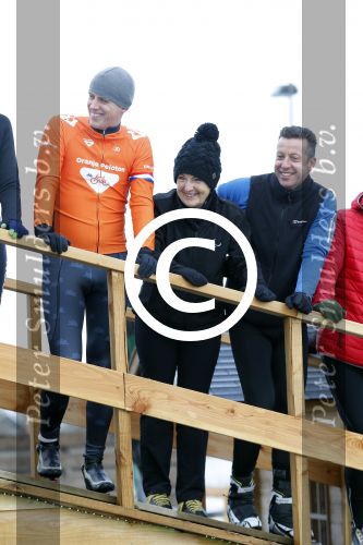 Biddinghuizen 31 januari 2016
Training voor de hollandse 100 op de schaatsbaan van Biddinghuizen. Aanwezig oa Prins Bernhard jr met kinderen Prinses Marilene Prins Maurits en Prinses Anna Prins Pieter Christiaan Prinses Emma Prinses Margriet Leontien Zijlaard v Moorsel met man Michael Zijlaard en dochter Indy Rosanna Kluivert met Patrick Nino Demy Shane en Justin Kluivert.
