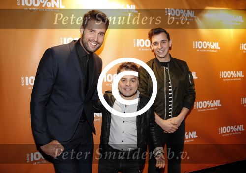 Uitgeest 2 februari 2016
Uitreiking 100% NL awards bij A9 studio\'s. Roel v Velzen met Nielson en Nick Schilder