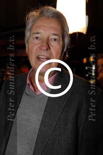Rotterdam 21 januari 2016
Presentatie de oase bar met oa Gerard Cox Joke Bruijs Brigitte Kaandorp Ron Brandsteder Jacques Herb Johnny Kraaykamp jr Tony Neef Ernst Daniel Smid Veldhuis en Kemper en Martin v Waardenberg.