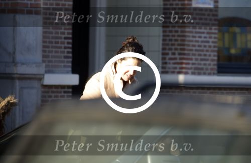 Amsterdam 17 januari 2016
de ex van Ruben Nicolai neemt zijn auto mee.