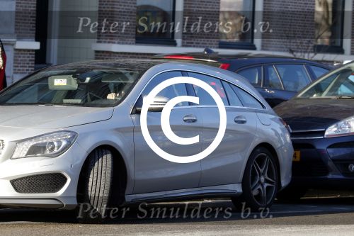 Amsterdam 17 januari 2016
de ex van Ruben Nicolai neemt zijn auto mee.