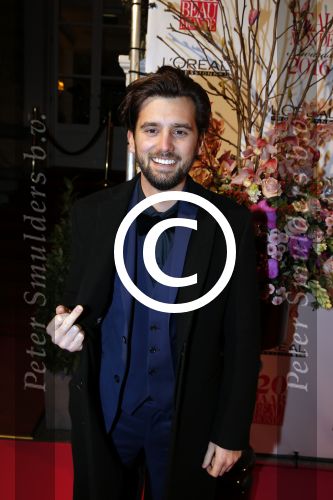 Amsterdam 18 januari 2016
Uitreiking Beau monde awards in het Amstel Hotel.
Ruud Feltkamp (middelvinger)